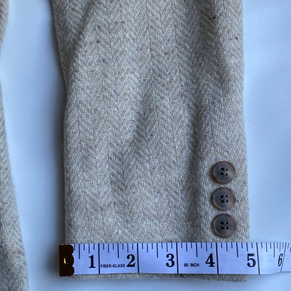 Vintage 100% pure wool Set light beige blazer with matching skirt vintage - Picture 7 of 16